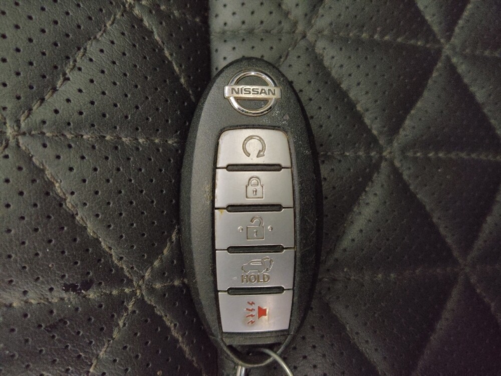 2019 Nissan Murano in Tampa, FL 33619 - 18100281 32