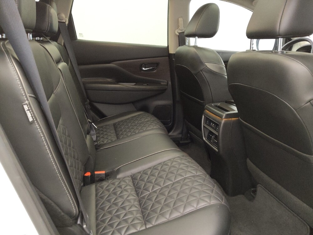 2019 Nissan Murano in Tampa, FL 33619 - 18100281 19