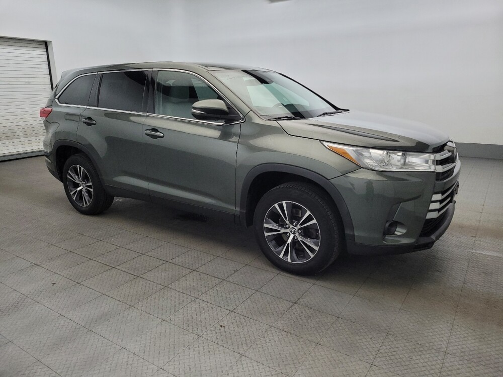 2019 Toyota Highlander in Richmond, VA 23235 - 18100286 11