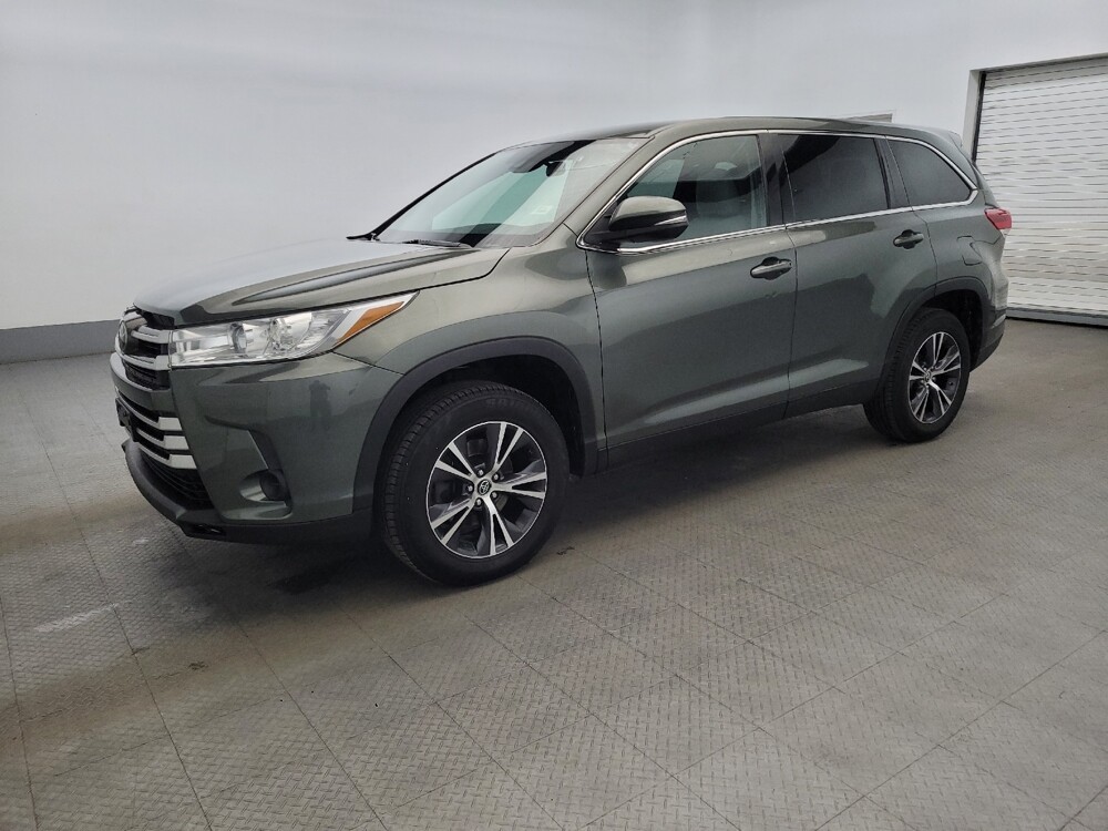 2019 Toyota Highlander in Richmond, VA 23235 - 18100286 2