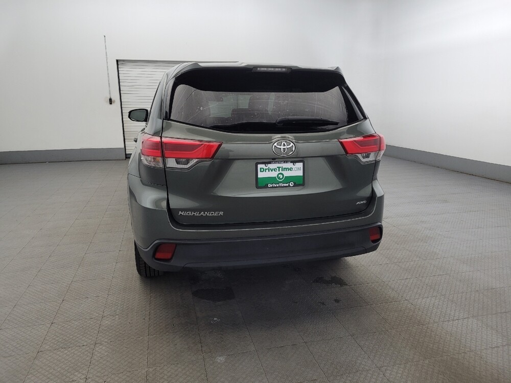 2019 Toyota Highlander in Richmond, VA 23235 - 18100286 6