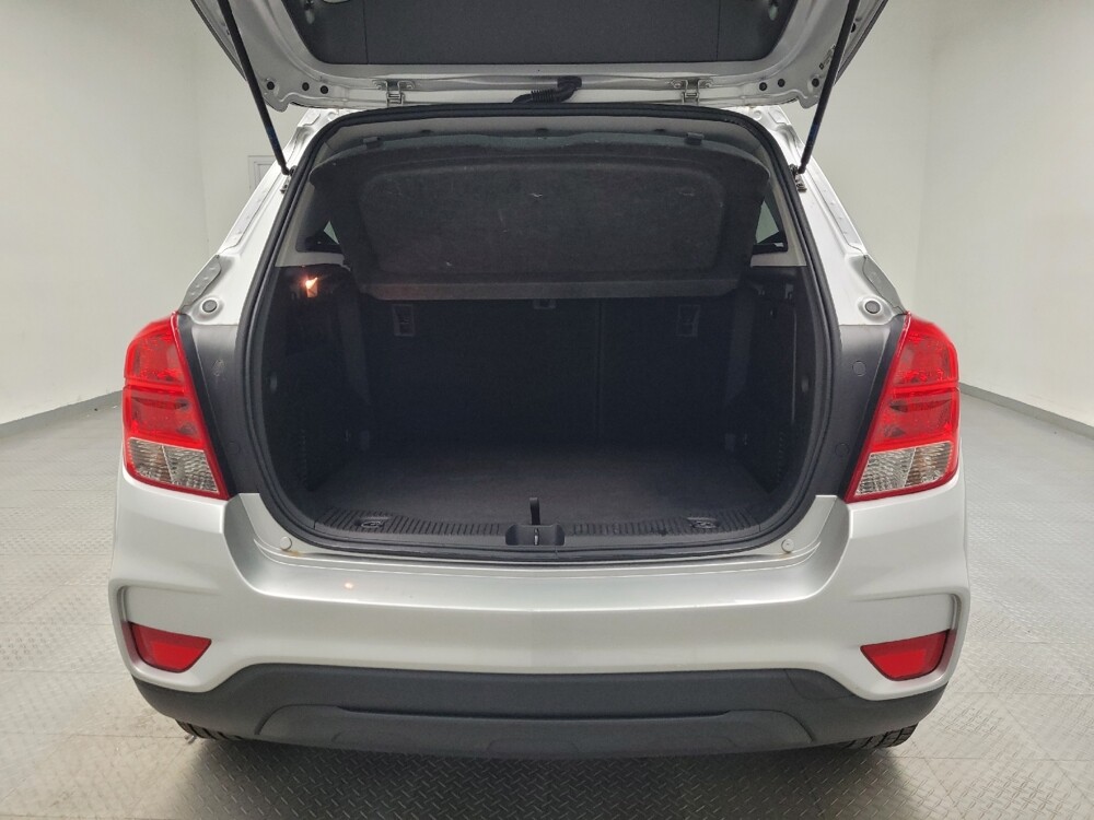 2019 Chevrolet Trax in Taylor, MI 48180 - 18100291 29