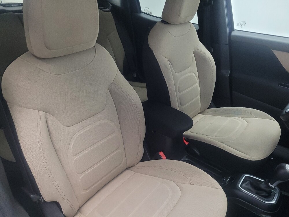 2020 Jeep Renegade in Stone Mountain, GA 30083 - 18100292 21