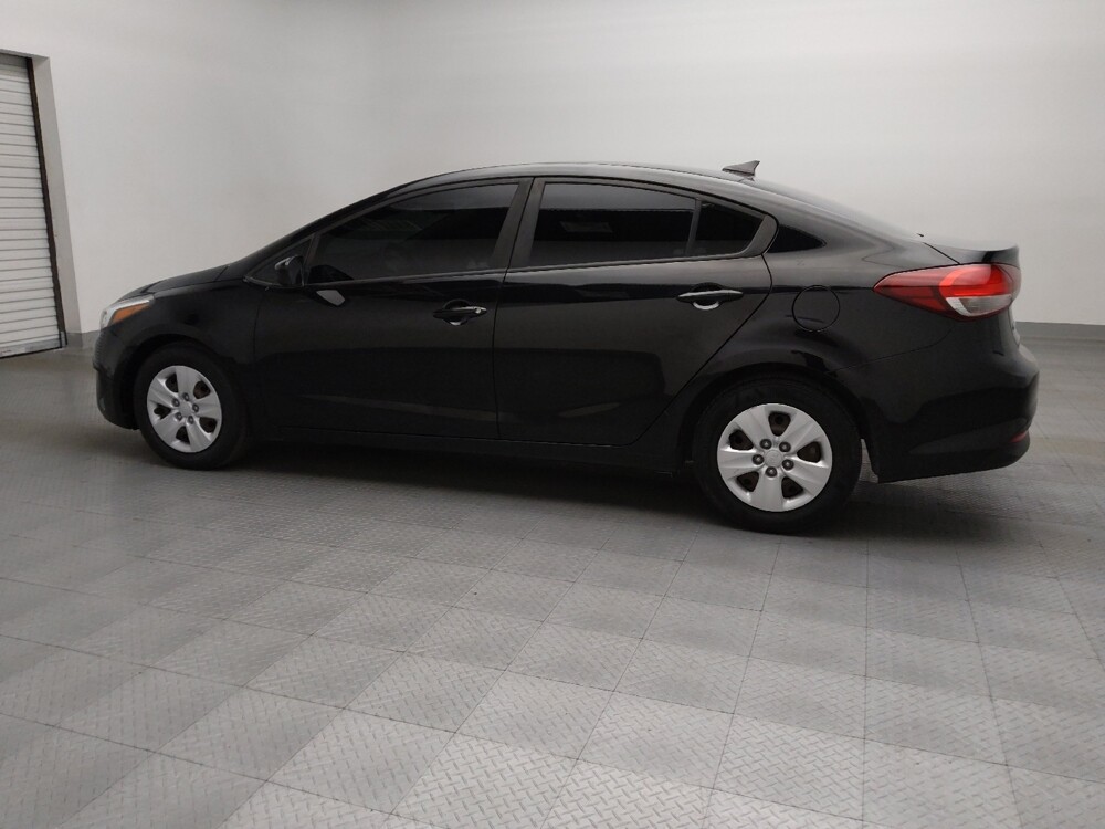 2018 Kia Forte in Tulsa, OK 74145 - 18100293 3