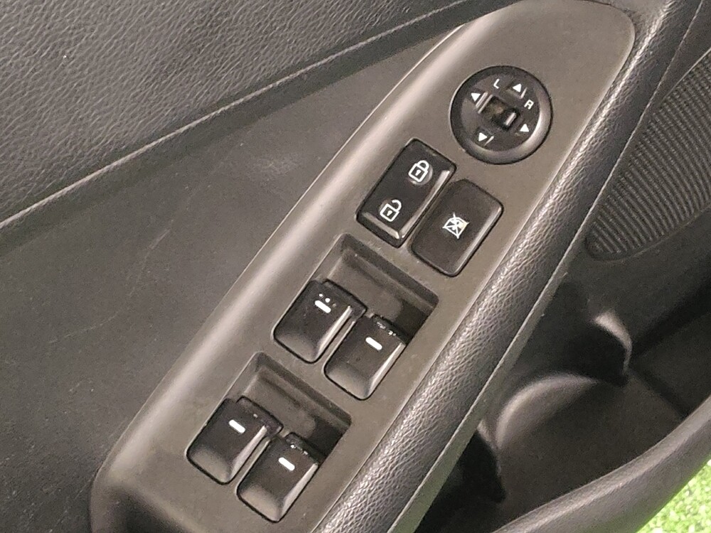 2018 Kia Forte in Tulsa, OK 74145 - 18100293 27