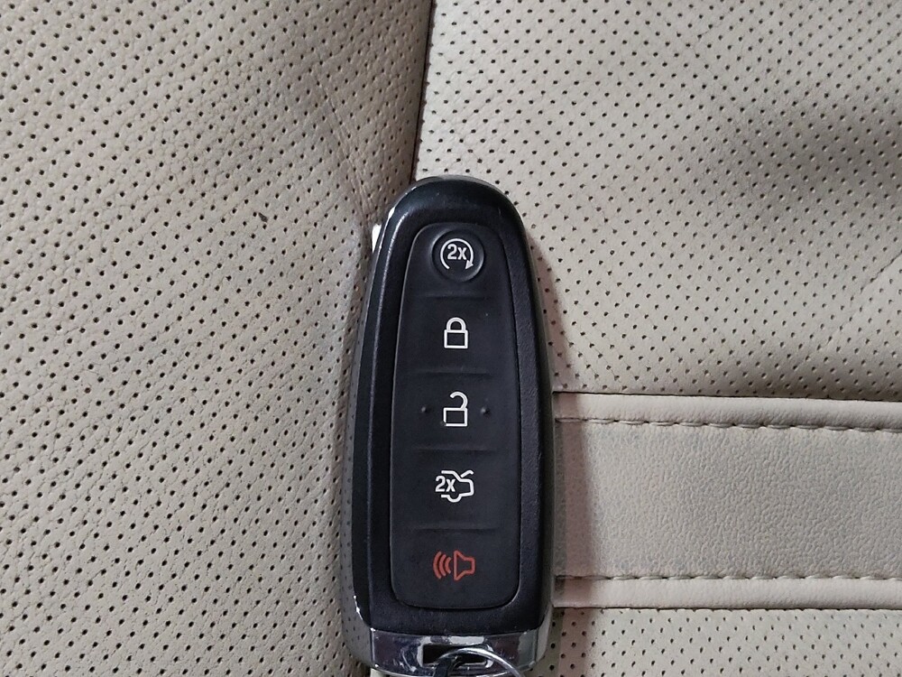 2016 Lincoln MKS in Tulsa, OK 74145 - 18100294 32