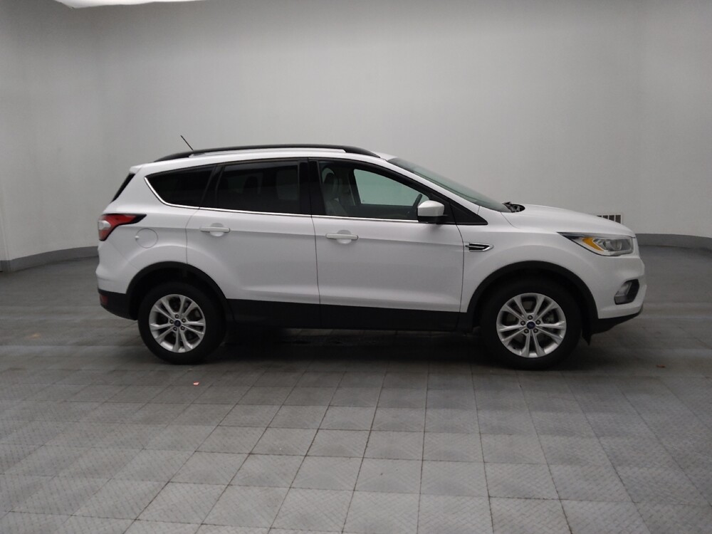2018 Ford Escape in Stone Mountain, GA 30083 - 18100299 11