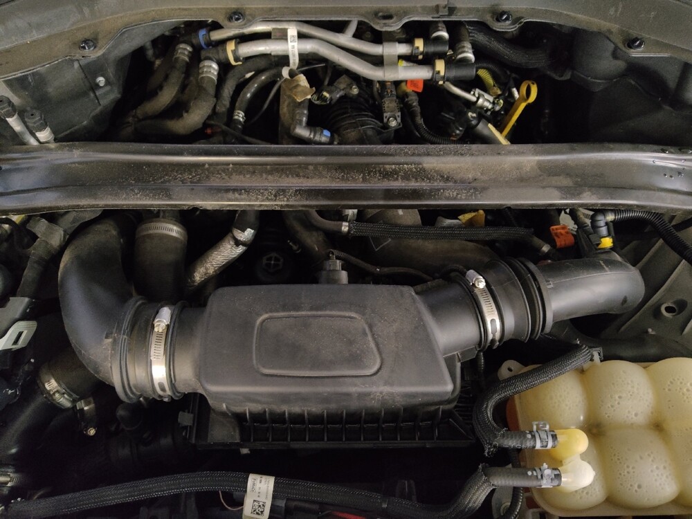 2021 Ford Explorer in Tampa, FL 33619 - 18100300 30