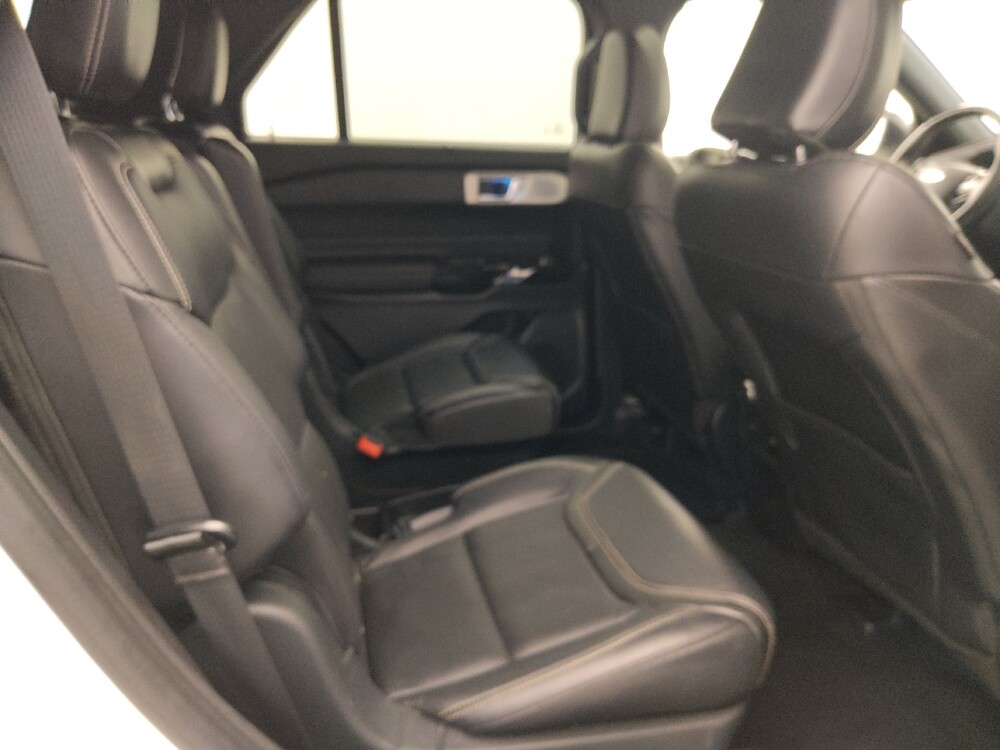 2021 Ford Explorer in Tampa, FL 33619 - 18100300 19