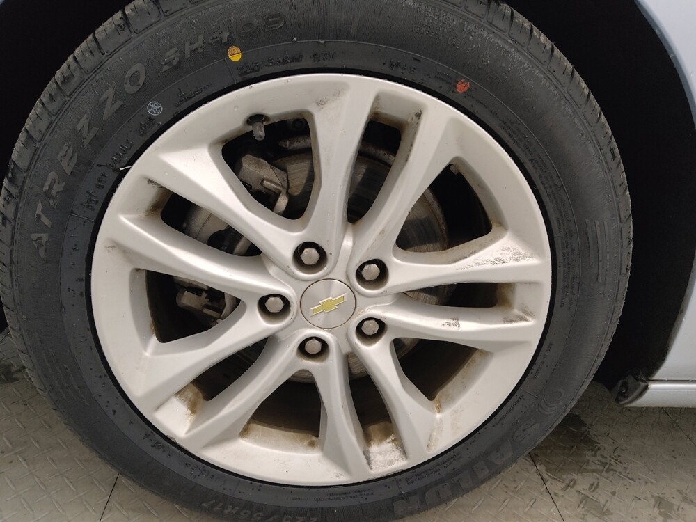 2018 Chevrolet Malibu in Clearwater, FL 33764 - 18100301 31