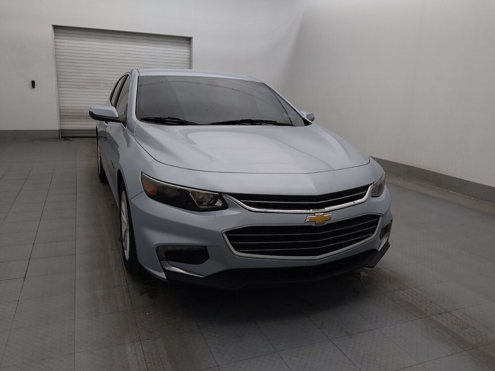 2018 Chevrolet Malibu in Clearwater, FL 33764 - 18100301 14