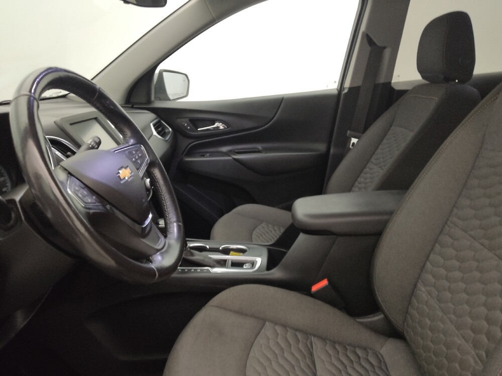 2018 Chevrolet Equinox in Tampa, FL 33619 - 18100302 17