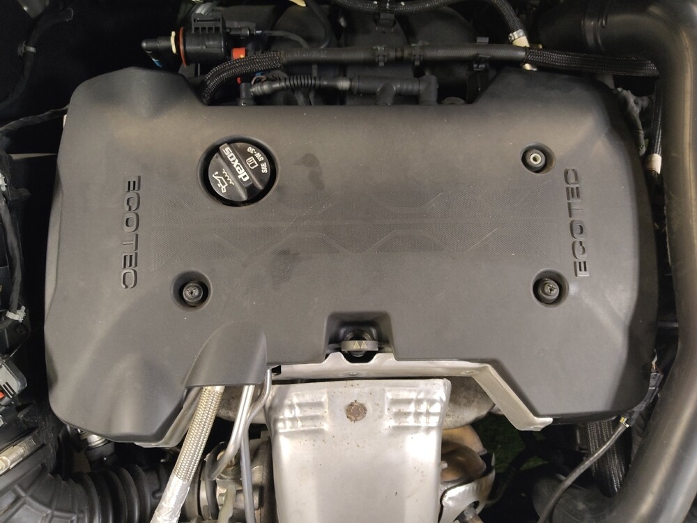 2018 Chevrolet Malibu in Tampa, FL 33619 - 18100304 30