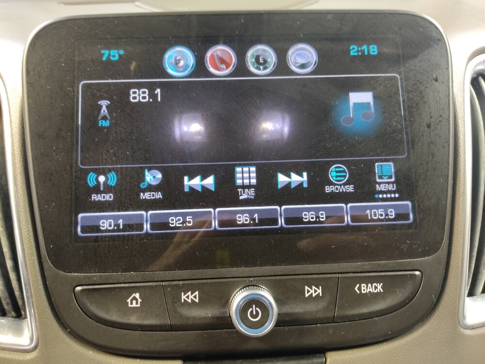 2018 Chevrolet Malibu in Tampa, FL 33619 - 18100304 25