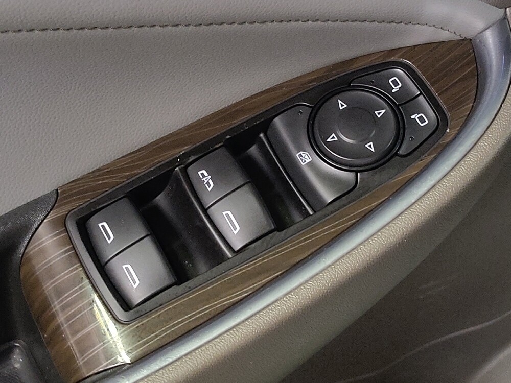 2018 Chevrolet Malibu in Tampa, FL 33619 - 18100304 27