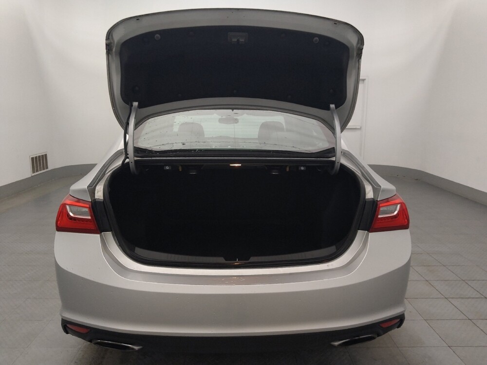 2018 Chevrolet Malibu in Tampa, FL 33619 - 18100304 29