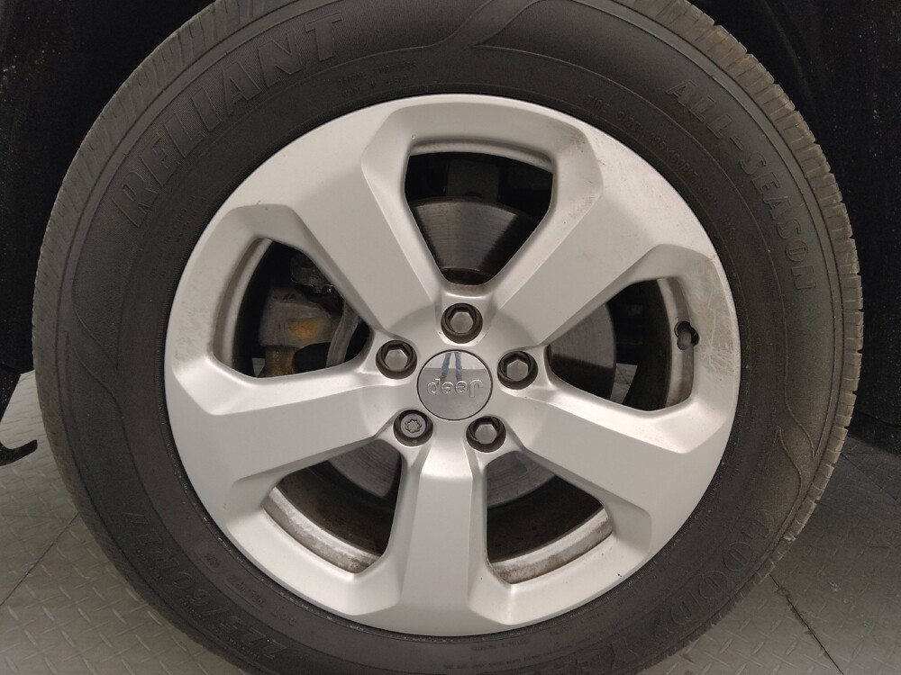 2018 Jeep Compass in Tampa, FL 33619 - 18100305 31