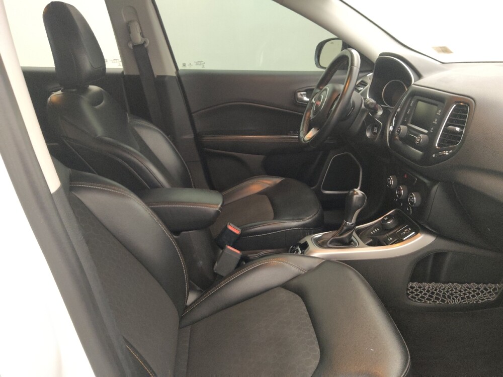 2018 Jeep Compass in Tampa, FL 33619 - 18100305 21