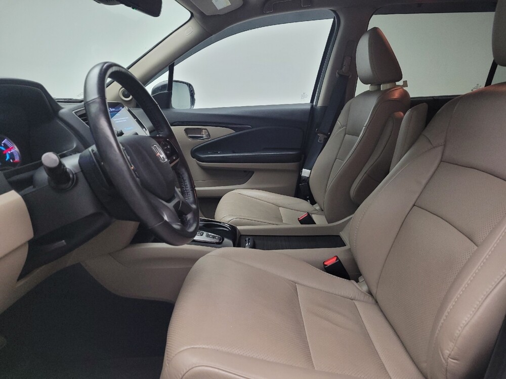 2020 Honda Pilot in Taylor, MI 48180 - 18100308 17