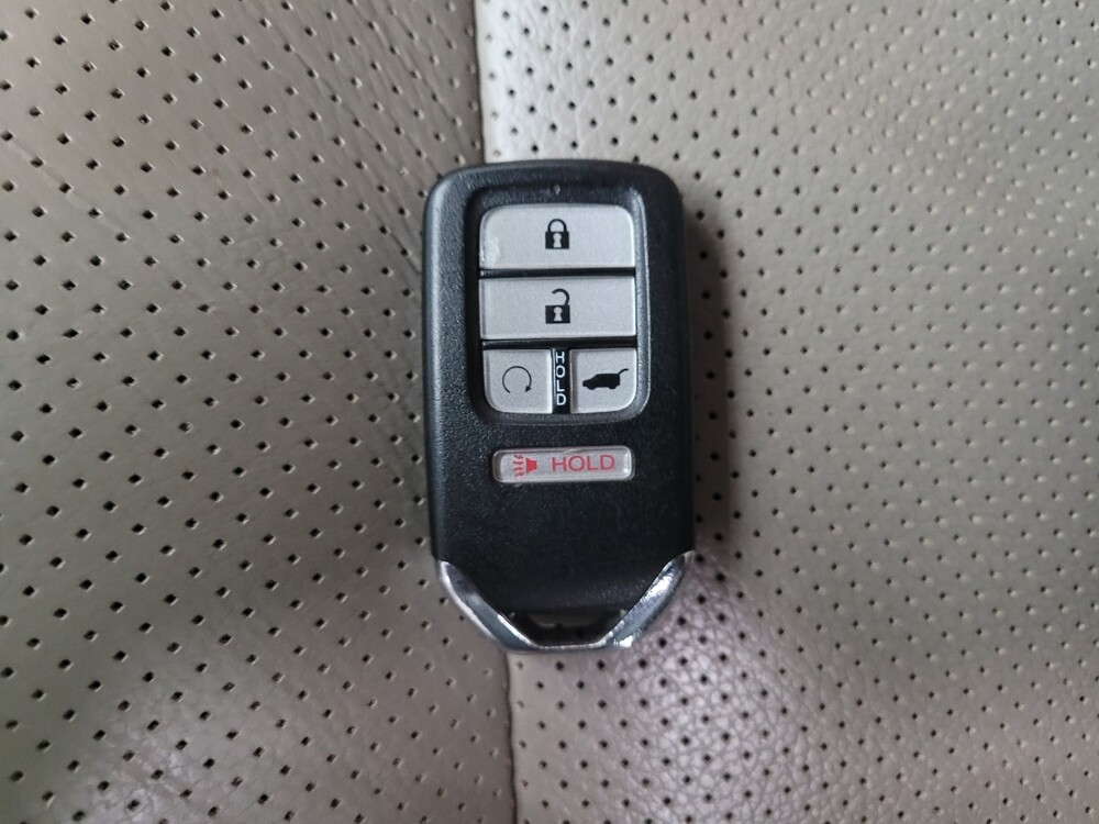 2020 Honda Pilot in Taylor, MI 48180 - 18100308 32