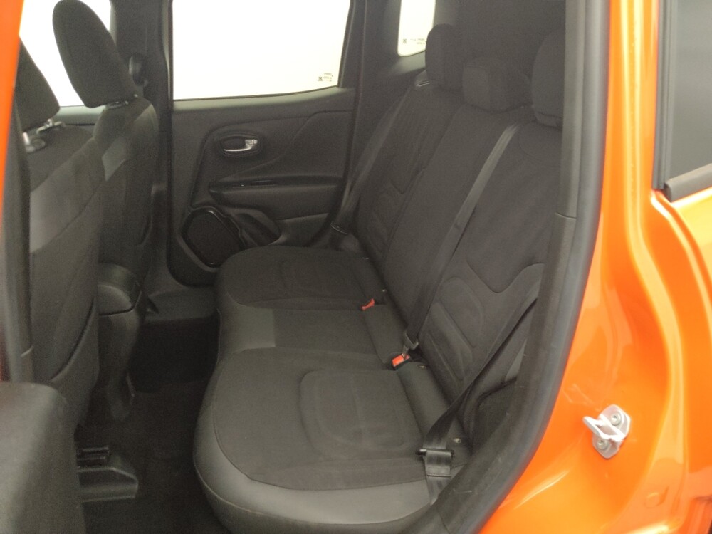 2017 Jeep Renegade in Metairie, LA 70006 - 18100311 18