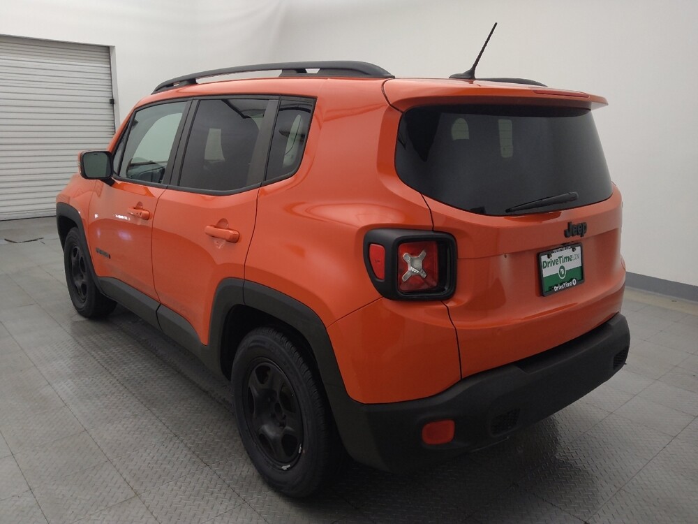 2017 Jeep Renegade in Metairie, LA 70006 - 18100311 5