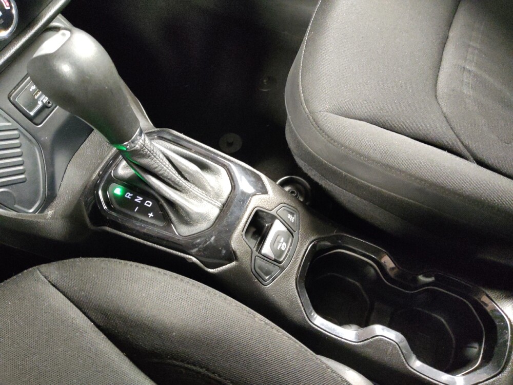 2017 Jeep Renegade in Metairie, LA 70006 - 18100311 26