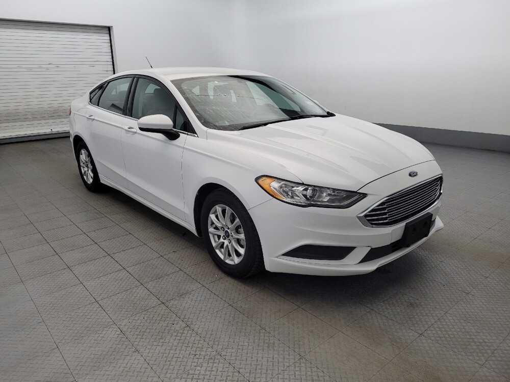 2018 Ford Fusion in Glen Burnie, MD 21061 - 18100322 13