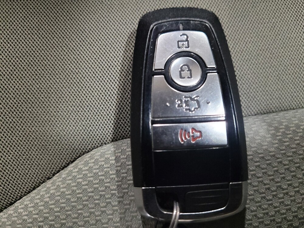 2018 Ford Fusion in Glen Burnie, MD 21061 - 18100322 32