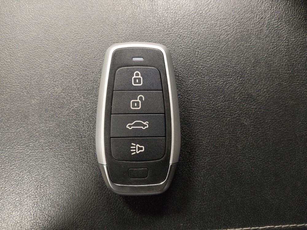 2020 Hyundai Santa Fe in Marietta, GA 30062 - 18100325 32