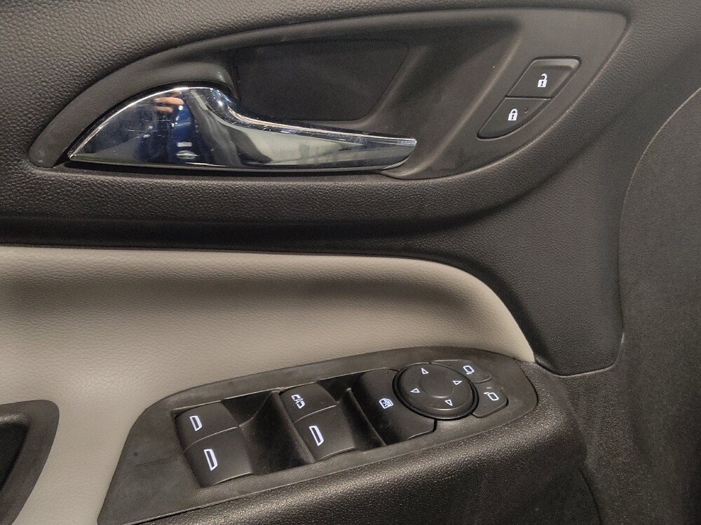 2022 Chevrolet Equinox in Fort Worth, TX 76116 - 18100329 27