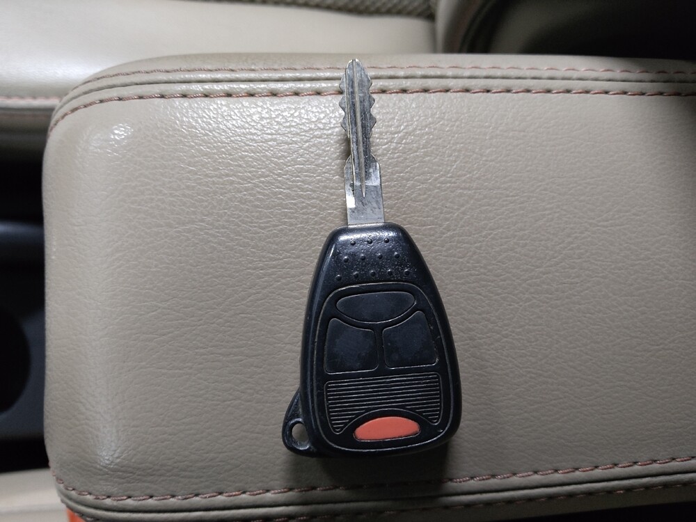 2014 Jeep Compass in Macon, GA 31210 - 18100335 32