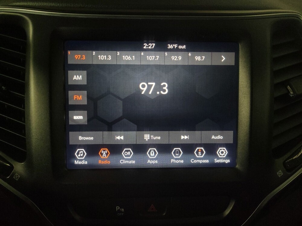 2019 Jeep Cherokee in Union City, GA 30291 - 18100345 25