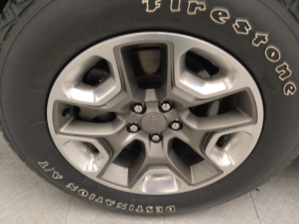 2019 Jeep Cherokee in Union City, GA 30291 - 18100345 31