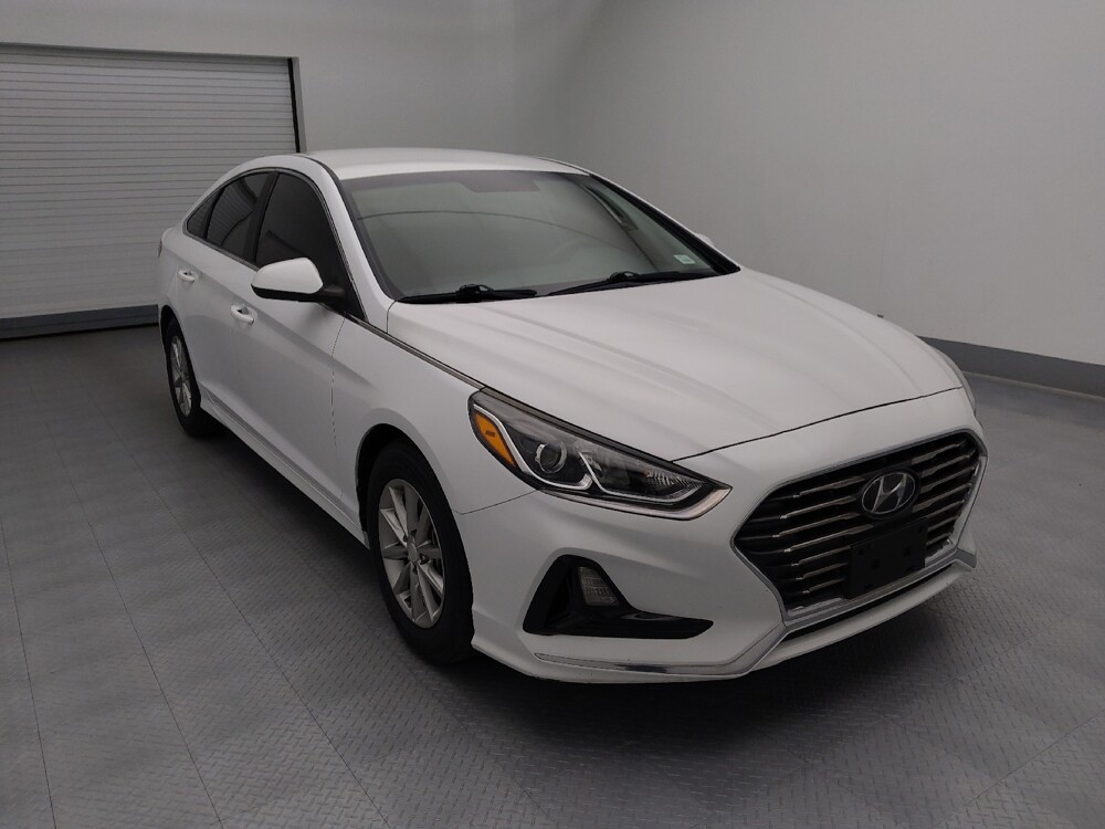 2018 Hyundai Sonata in St. Louis, MO 63136 - 18100350 13