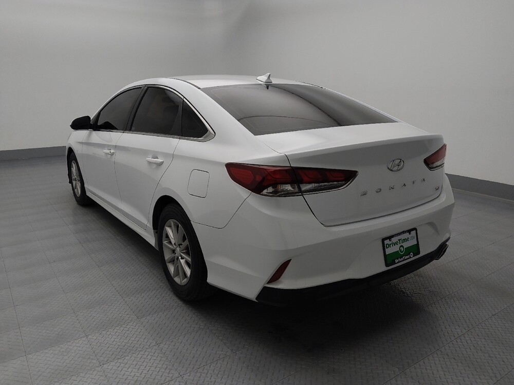 2018 Hyundai Sonata in St. Louis, MO 63136 - 18100350 5