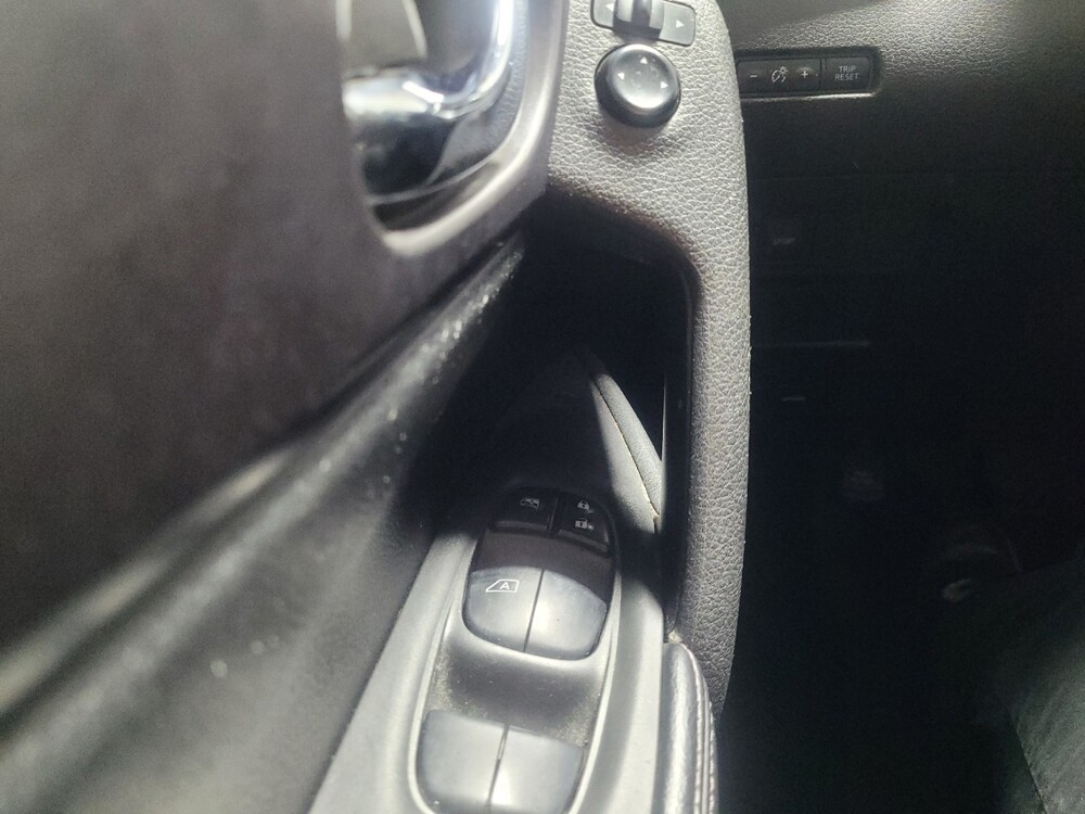 2016 Nissan Rogue in Stone Mountain, GA 30083 - 18100351 27