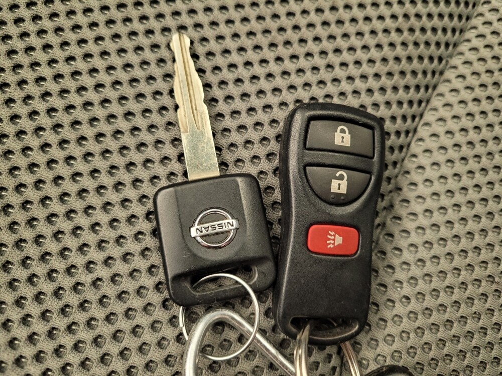 2018 Nissan Frontier in Cincinnati, OH 45255 - 18100355 32