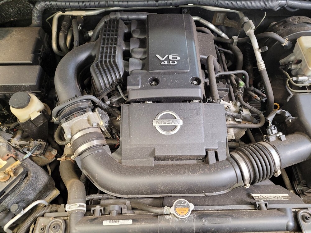 2018 Nissan Frontier in Cincinnati, OH 45255 - 18100355 30