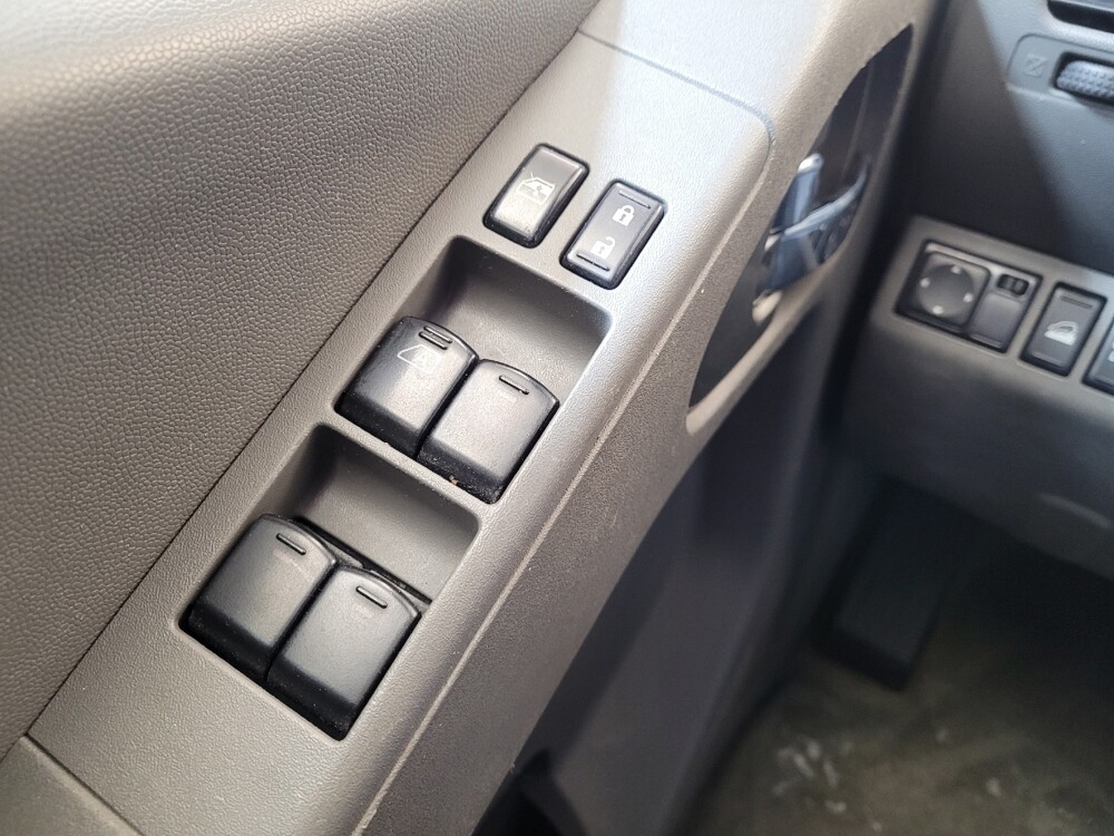 2018 Nissan Frontier in Cincinnati, OH 45255 - 18100355 27