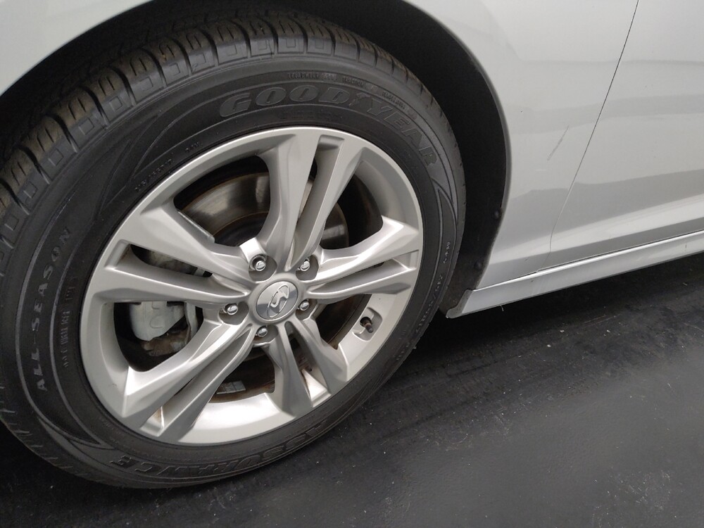 2018 Hyundai Sonata in St. Louis, MO 63125 - 18100360 31