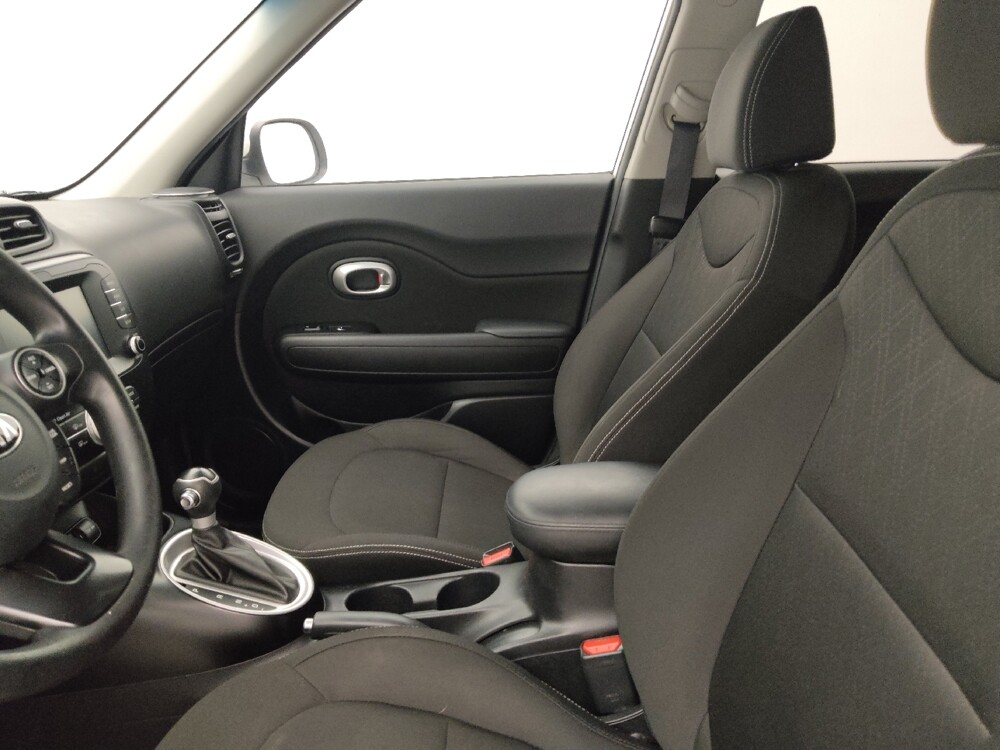 2018 Kia Soul in Clearwater, FL 33764 - 18100363 17