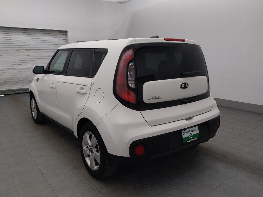 2018 Kia Soul in Clearwater, FL 33764 - 18100363 5