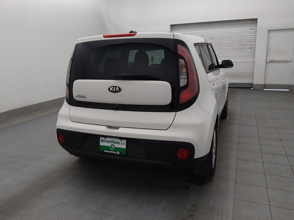 2018 Kia Soul in Clearwater, FL 33764 - 18100363 7
