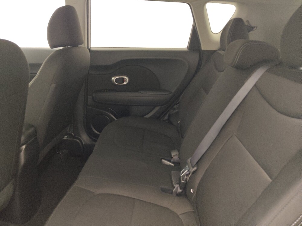 2018 Kia Soul in Clearwater, FL 33764 - 18100363 18