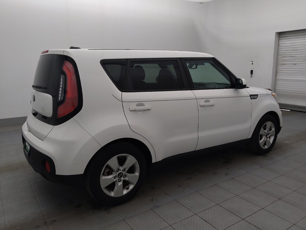 2018 Kia Soul in Clearwater, FL 33764 - 18100363 10
