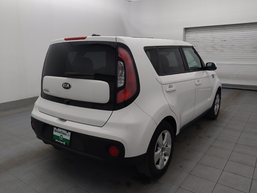 2018 Kia Soul in Clearwater, FL 33764 - 18100363 9