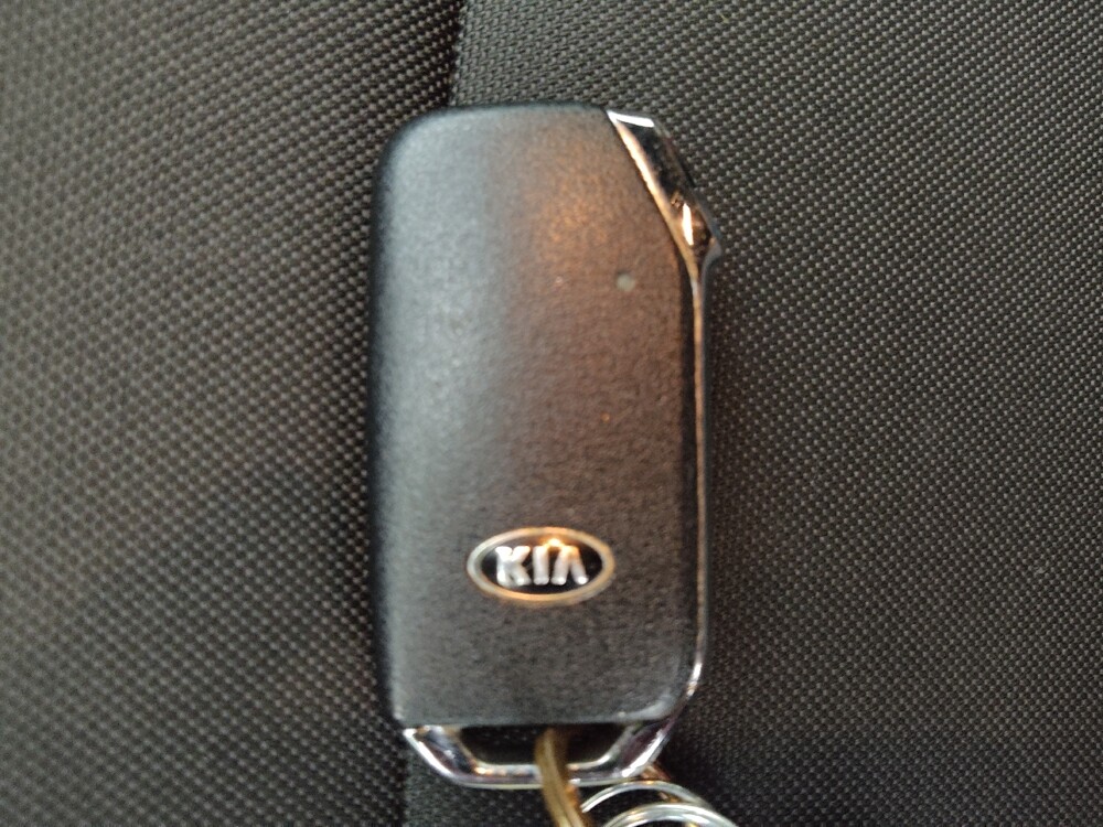 2020 Kia Forte in Clearwater, FL 33764 - 18100364 32