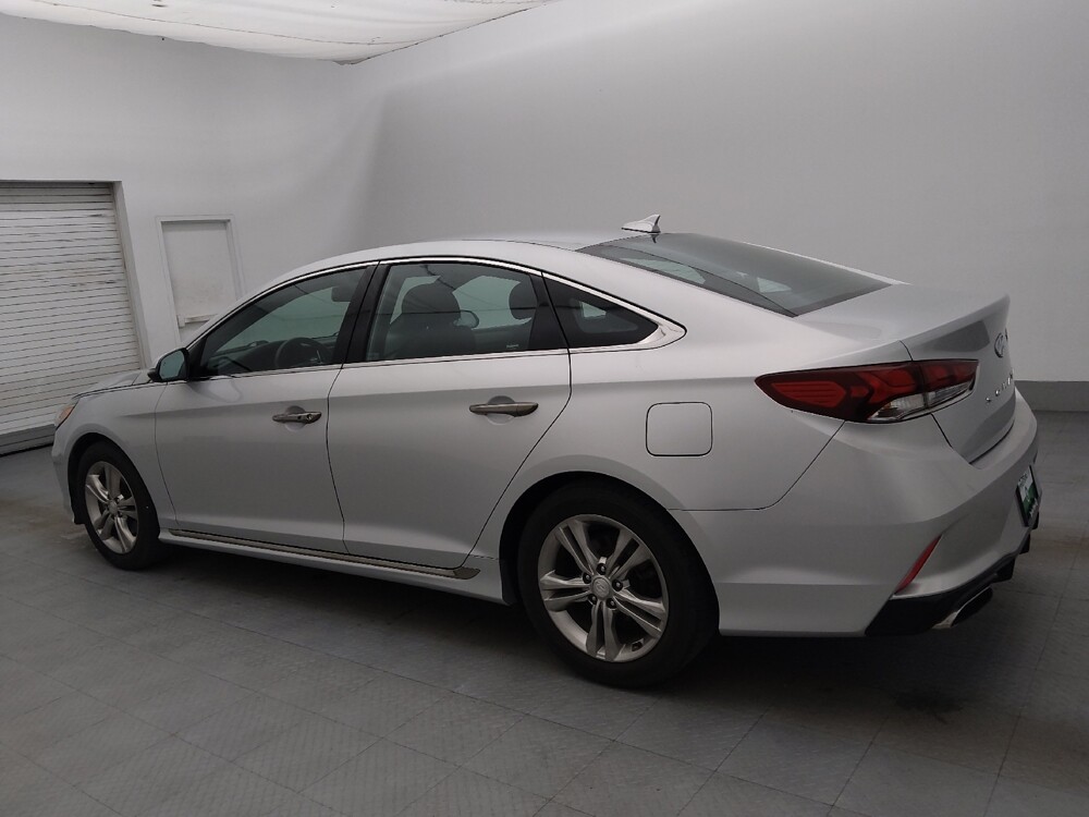 2018 Hyundai Sonata in Clearwater, FL 33764 - 18100369 3