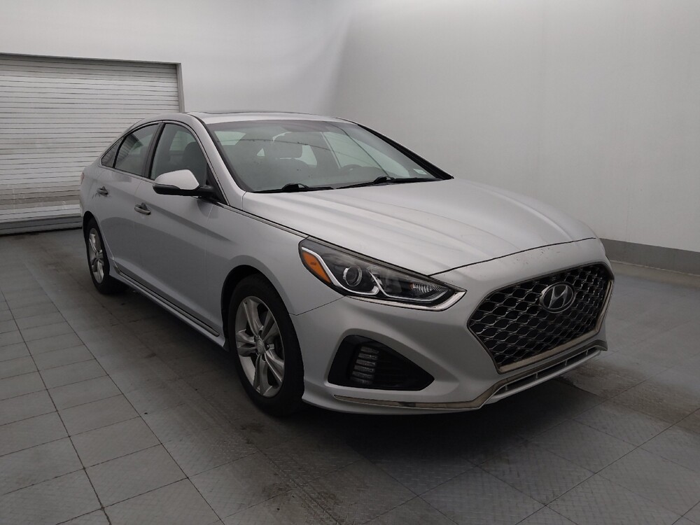 2018 Hyundai Sonata in Clearwater, FL 33764 - 18100369 13